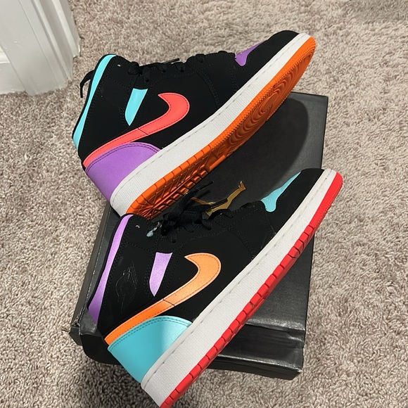 Jordan 1 Nike Air Mid SE Neon | UK Nike Air Jordan 1 Mid Neon Green